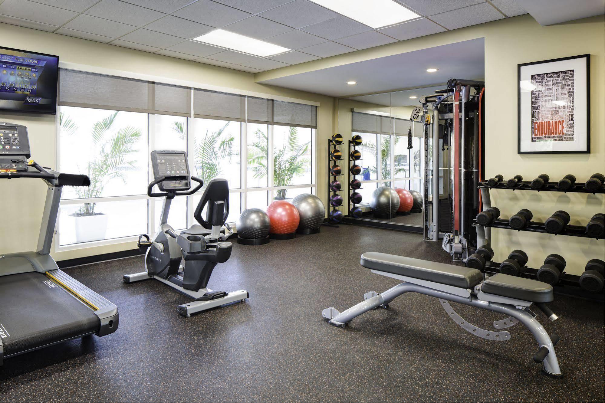 Towneplace Suites By Marriott Charleston Airport/Convention Center North Charleston Extérieur photo